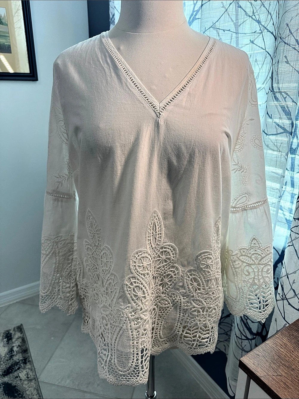 Chico's Embroidered Lace Tunic White Size 2 NWT